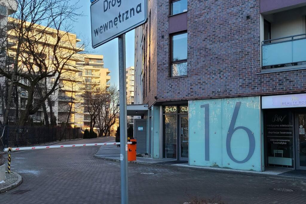 Wellsituated 1 Bedroom Condo In Warsaw Freeparking Екстер'єр фото