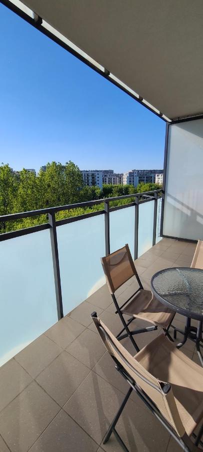 Wellsituated 1 Bedroom Condo In Warsaw Freeparking Екстер'єр фото